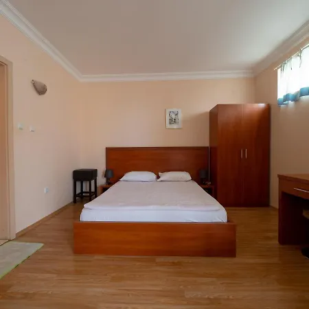 Consul 3*