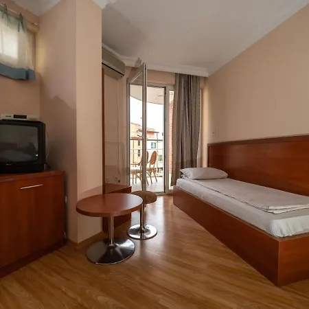 Consul 3* Szveti Vlasz